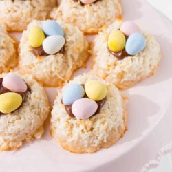 Deliciously crispy on the outside, sweet and chewy on the inside. These tasty little treats are perfect for Easter and fun for kids.