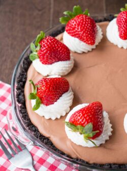 A creamy, silky-smooth chocolate mousse on top of a dark chocolate Oreo cookie crust. This pie is absolute chocolate heaven! {Video Recipe}