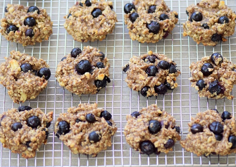 Healthy+Banana+Blueberry+Cookies