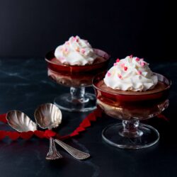 This sweet and chocolatey, light-as-air chocolate mousse is made with only 3 ingredients. This recipe is interestingly made with marshmallows instead of eggs for more flavor, sweetness and fluffy texture.