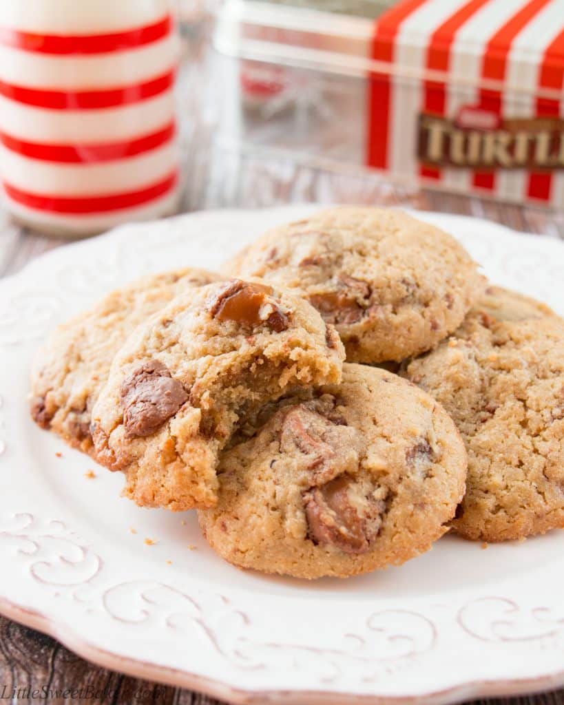 Chewy caramel, nutty pecans and milk chocolate all wrapped up in a delicious little cookie.