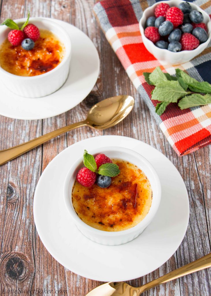 See how easy it is to make creme brulee with just 4 ingredients. There is no need to heat the cream or temper the eggs in this recipe. #cremebrulee #easycremebrulee #vanillacremebrulee