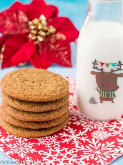 These molasses cookies are perfectly soft and chewy. They are lightly spiced and full of molasses flavor. #molassescookies #gingermolassescookies #softmolassescookies #bestmolassescookies #Christmascookies