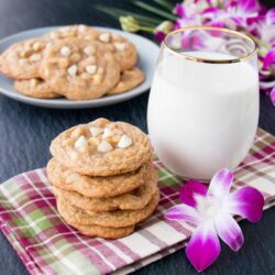 These ultra-chewy cookies are loaded with creamy white chocolate and heavenly macadamia nuts. #whitechocolatemacadamianutcookies #whitechocolatechipcookies #whitechocolatemacadamiacookies #softchocolatechipcookies #chewychocolatechipcookies