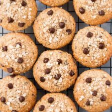 Oatmeal Chocolate Chip Muffins-image